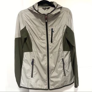 NWOT - Water resist hooded blocked windbreaker